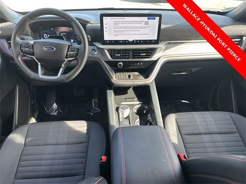 Used 2025 Ford Explorer ST-Line w/ Premium Package image 17