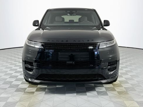 Used 2025 Land Rover Range Rover Sport Dynamic SE image 2