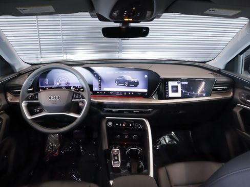 New 2026 Audi Q5 Premium Plus AWD/4WD image 10