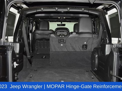 Used 2023 Jeep Wrangler Unlimited Rubicon w/ Xtreme 35 Tire Package AWD/4WD image 32