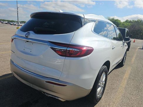 Used 2020 Buick Enclave Essence w/ Sound and Sites Package image 5