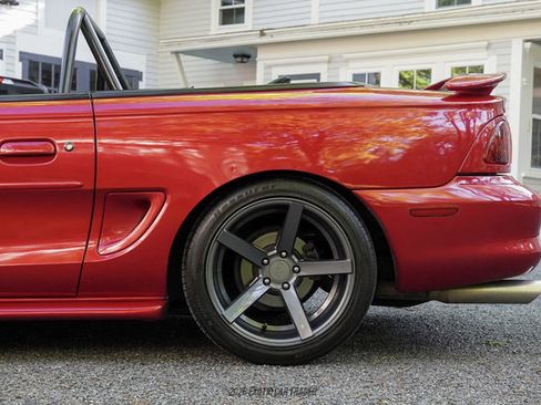 Used 1995 Ford Mustang GT RWD image 5