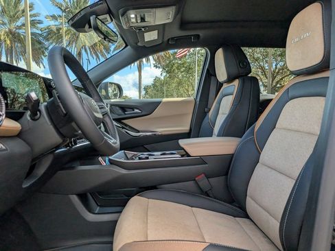 New 2026 Chevrolet Equinox ACTIV w/ Convenience Package III image 12