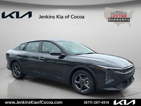 New 2026 Kia K4 FWD image 1