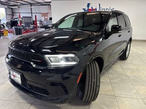 Used 2024 Dodge Durango GT AWD/4WD image 3