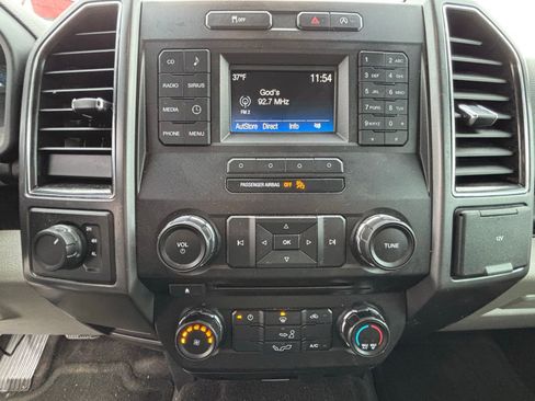 Used 2017 Ford F150 XLT image 12