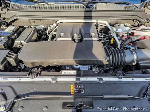 New 2025 GMC Canyon AT4 image 18