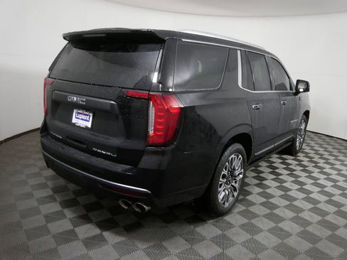 Used 2024 GMC Yukon Denali Ultimate image 3