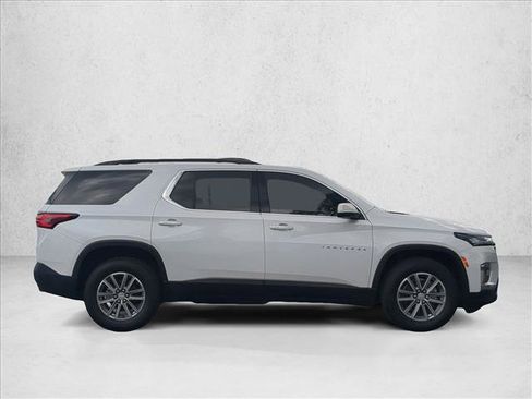 Certified 2023 Chevrolet Traverse LT FWD image 4