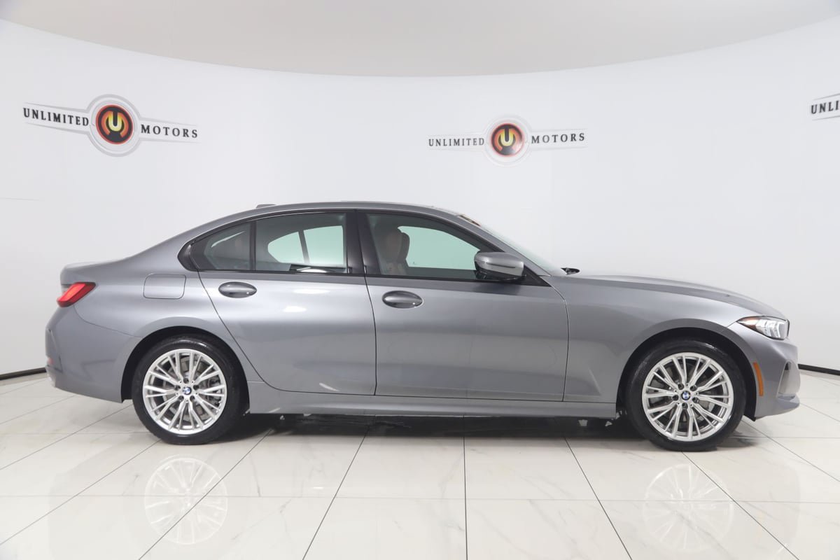 Used 2023 BMW 330i xDrive Sedan w/ Convenience Package AWD/4WD image 2