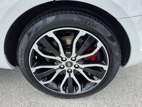 Used 2019 Land Rover Range Rover Sport Supercharged image 9