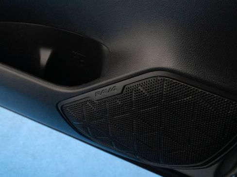 Used 2023 Toyota RAV4 XLE Premium FWD image 18