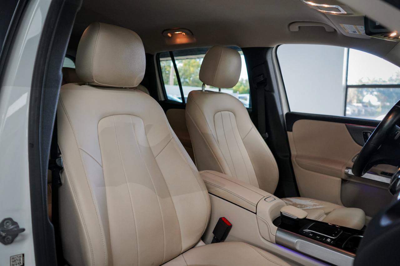 Used 2021 Mercedes-Benz GLB 250 w/ Premium Package image 18