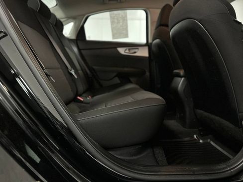 Used 2023 Kia Forte LXS FWD image 19