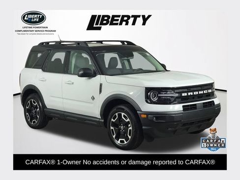 Used 2023 Ford Bronco Sport Outer Banks w/ Tech Package AWD/4WD image 1