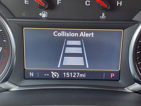 Used 2023 GMC Acadia SLT w/ Elevation Edition FWD image 18