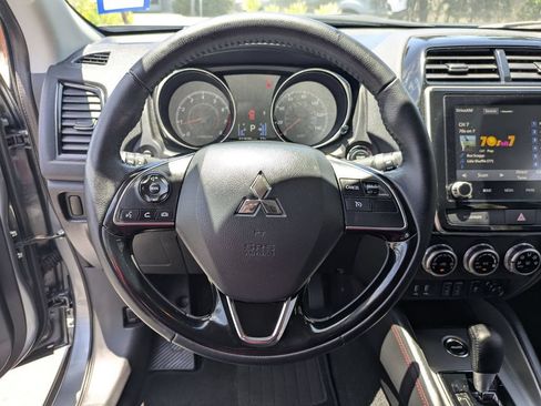 Used 2025 Mitsubishi Outlander Sport SE AWD/4WD image 18