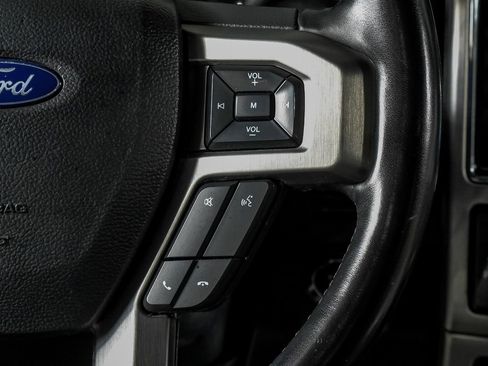 Used 2022 Ford F250 Platinum w/ FX4 Off-Road Package image 18