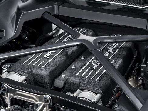 Used 2024 Lamborghini Huracan Tecnica RWD image 56