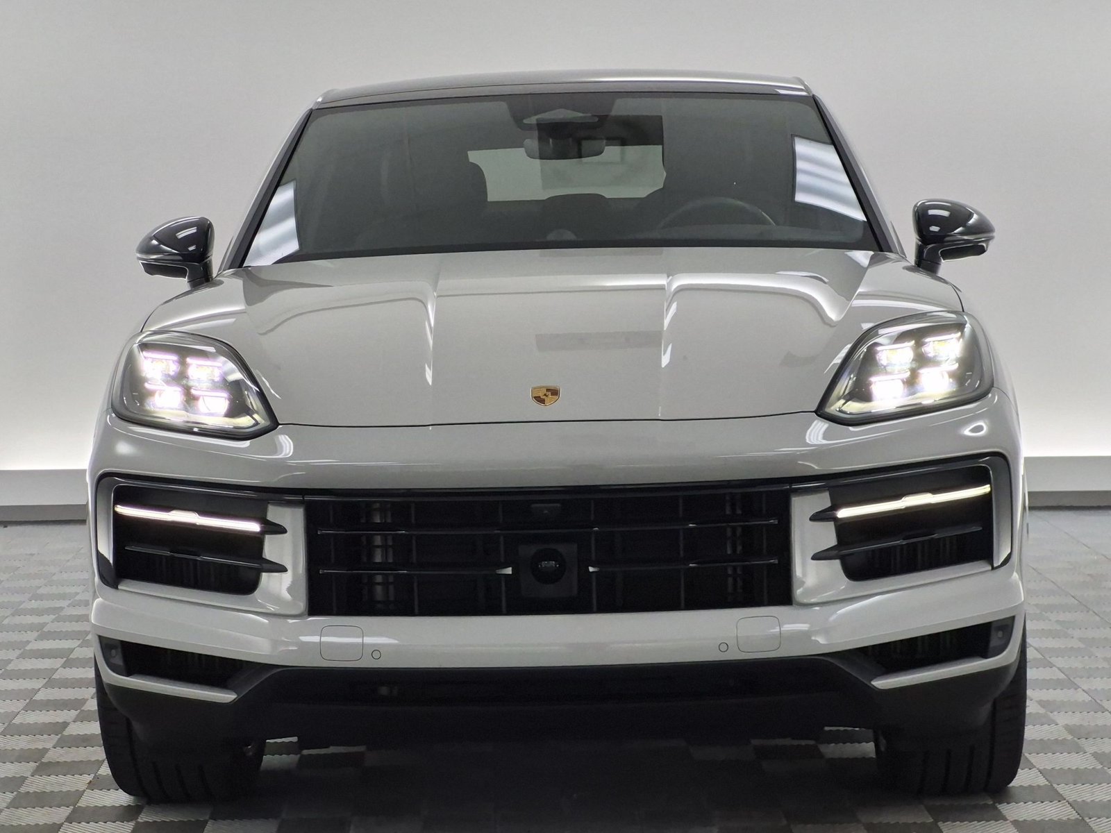Certified 2026 Porsche Cayenne E-Hybrid Coupe AWD/4WD image 6