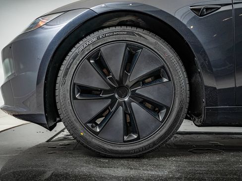 Used 2024 Tesla Model 3 Standard Range RWD image 10