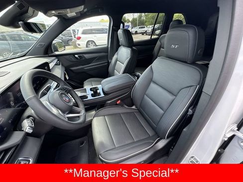 New 2026 Buick Enclave Sport Touring w/ Power Package FWD image 11