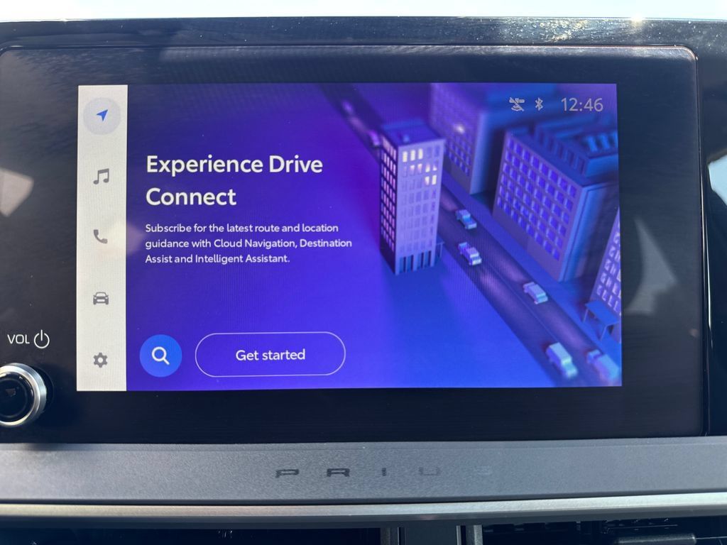 Certified 2025 Toyota Prius LE FWD image 20