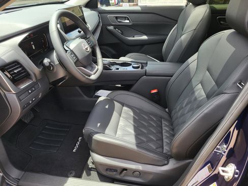 New 2026 Nissan Rogue Platinum AWD/4WD image 21