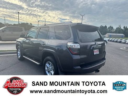 Used 2016 Toyota 4Runner SR5 RWD image 5