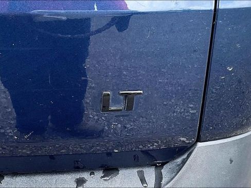 Used 2022 Chevrolet Traverse LT FWD image 21
