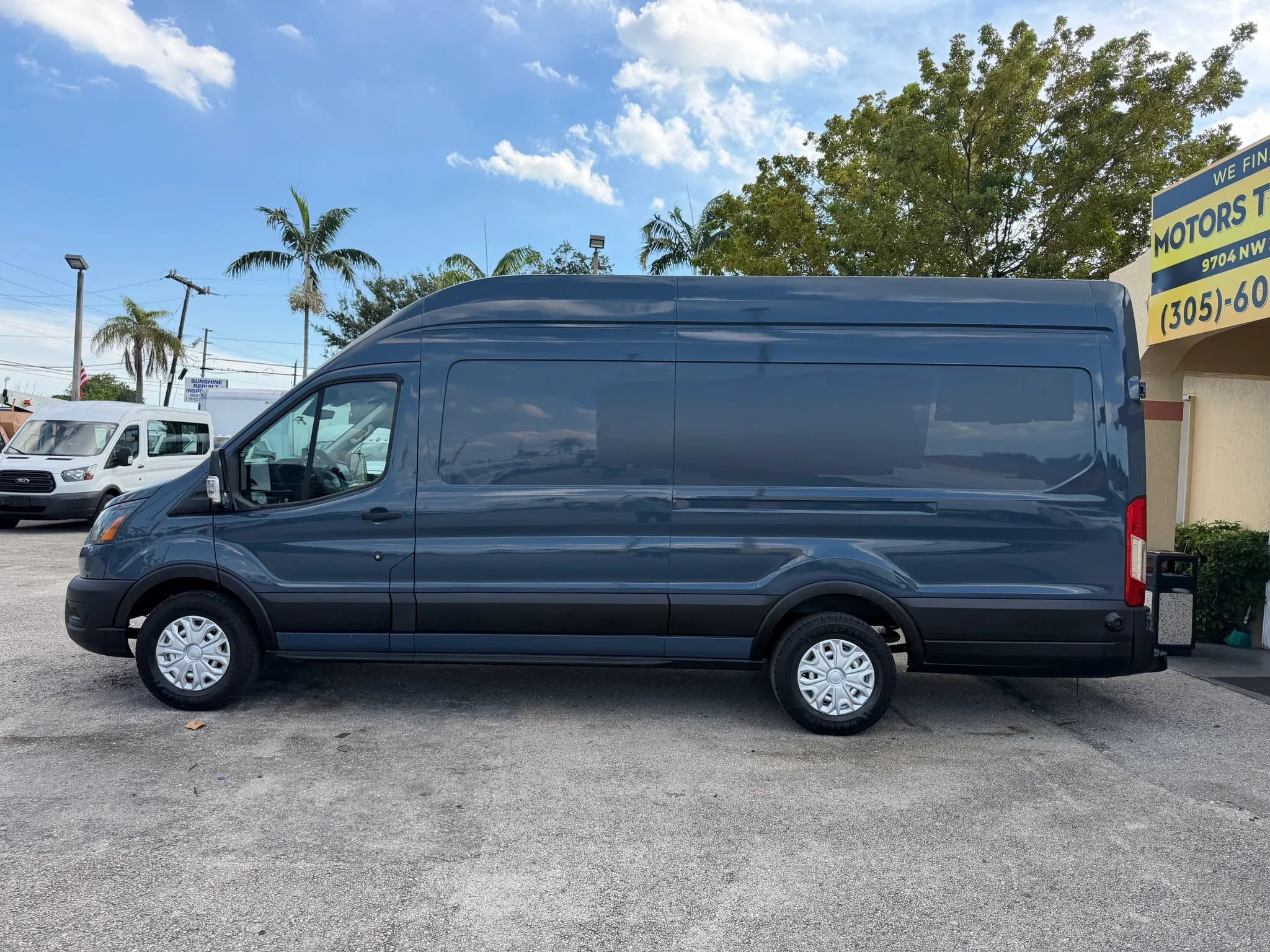 Used 2020 Ford Transit 250 148 High Roof Extended RWD image 2
