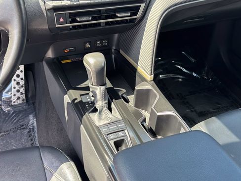 Used 2025 Toyota Camry SE FWD image 23