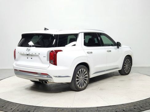 Used 2024 Hyundai Palisade Calligraphy image 7