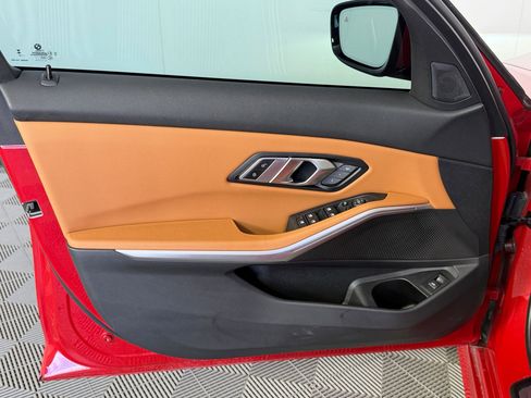 Used 2023 BMW 330i Sedan w/ Premium Package image 12