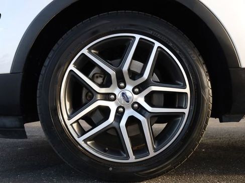 Used 2017 Ford Explorer Sport w/ Equipment Group 401A image 9