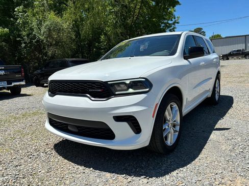 Used 2023 Dodge Durango GT AWD/4WD image 3