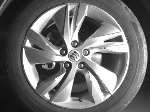 Used 2025 Buick Encore GX Preferred image 12