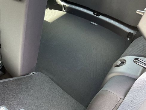 New 2025 Nissan Kicks Play S image 16