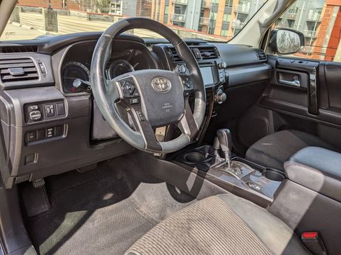 Used 2014 Toyota 4Runner Trail AWD/4WD image 8