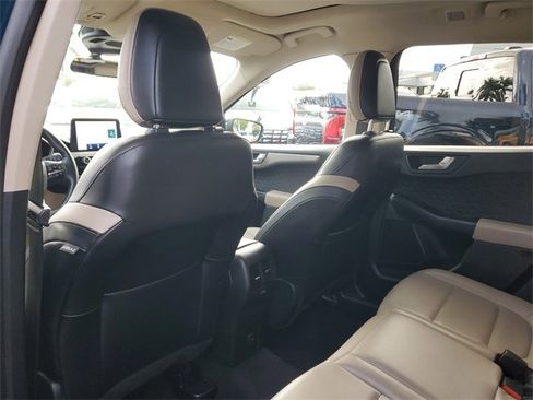Used 2020 Ford Escape SEL image 16