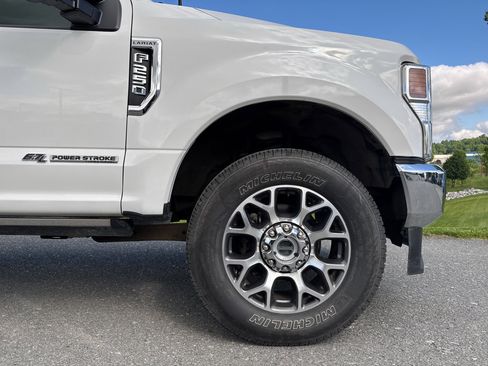Used 2022 Ford F250 Lariat w/ Lariat Ultimate Package AWD/4WD image 18