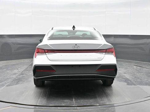 New 2026 Hyundai Elantra Blue image 6