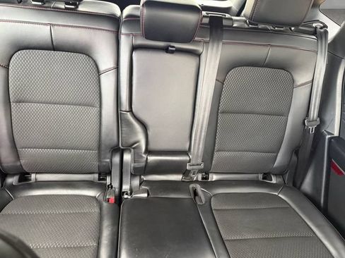 Certified 2025 Ford Escape ST-Line FWD image 23