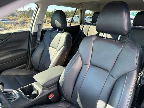 Used 2025 Subaru Outback Limited AWD/4WD image 19