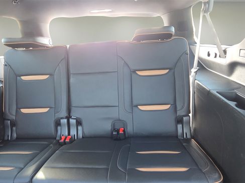 Used 2021 GMC Yukon XL AT4 w/ AT4 Premium Package image 13