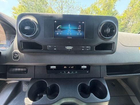 Used 2023 Mercedes-Benz Sprinter 2500 w/ Acoustic Package image 22