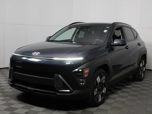 Used 2025 Hyundai Kona SEL image 3