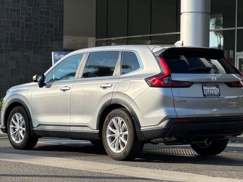Used 2023 Honda CR-V EX image 6