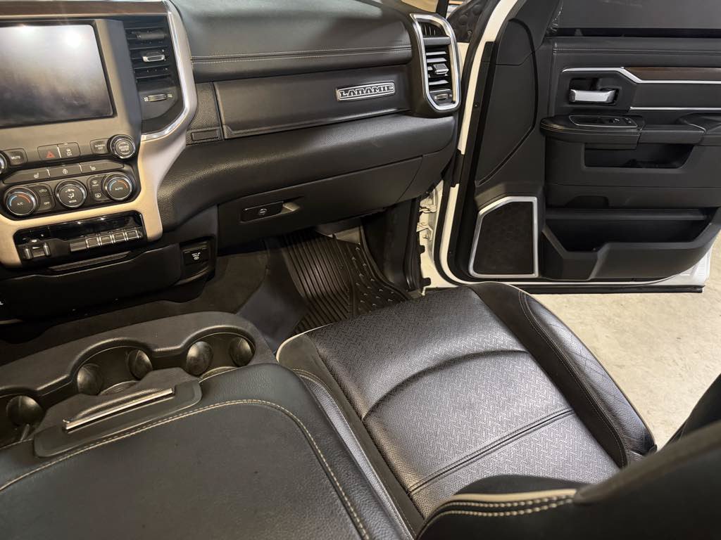 Used 2022 RAM 2500 Laramie AWD/4WD image 18