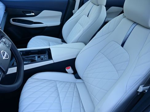 New 2026 Nissan Sentra SL w/ Floor Mat Package FWD image 22
